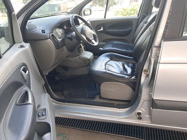 Vehicle_photo_8
