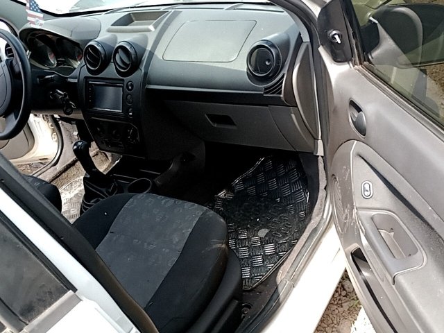 Vehicle_photo_9