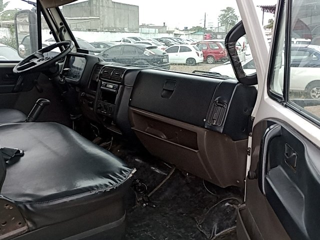 Vehicle_photo_9