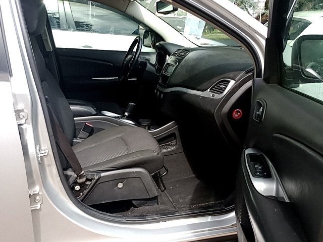 Vehicle_photo_9