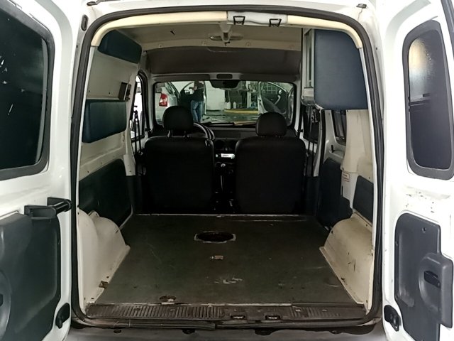 Vehicle_photo_11