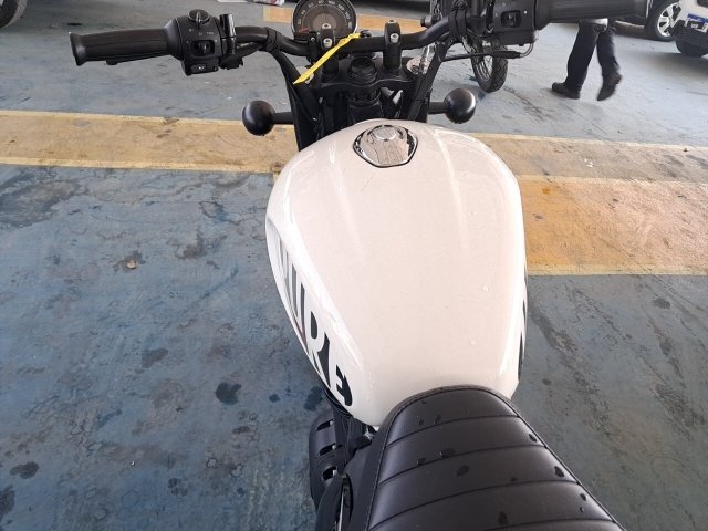 Vehicle_photo_6