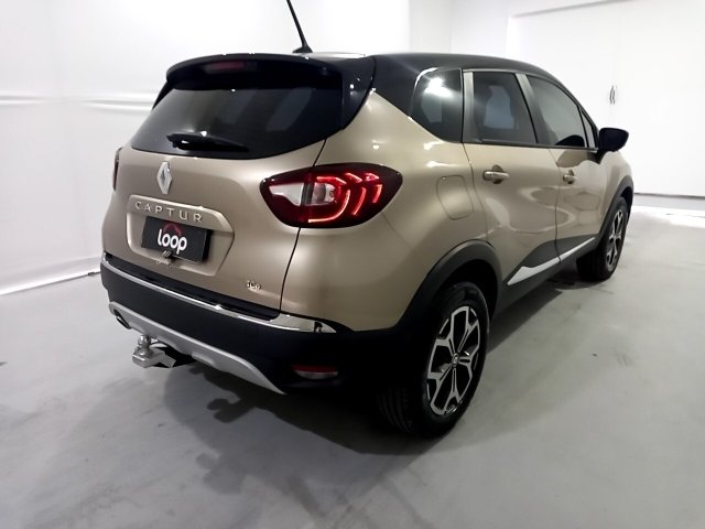 Vehicle_photo_4