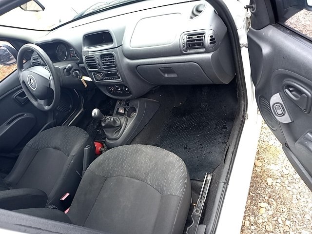 Vehicle_photo_9