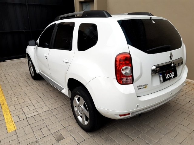 RENAULT DUSTER 16 D 4X2 Traseira Motorista