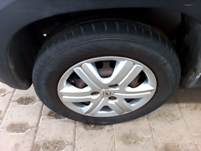 Vehicle_photo_13
