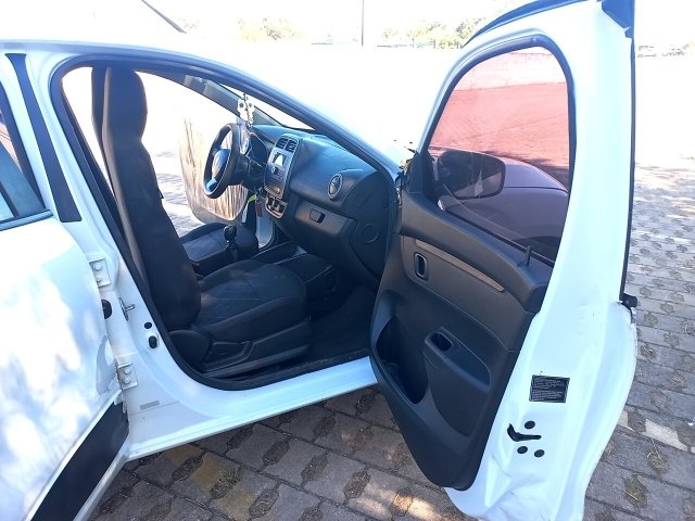 Vehicle_photo_9