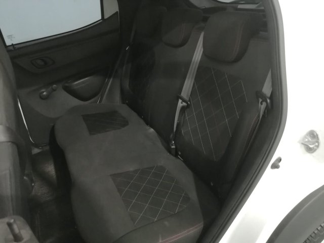 Vehicle_photo_10