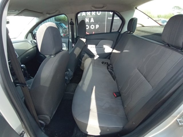 Vehicle_photo_10