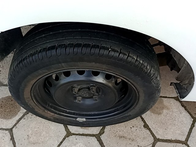 Vehicle_photo_16