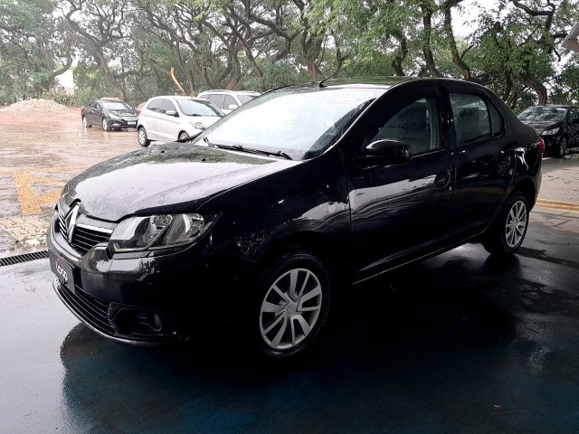 RENAULT LOGAN EXPR 10 Frente Motorista