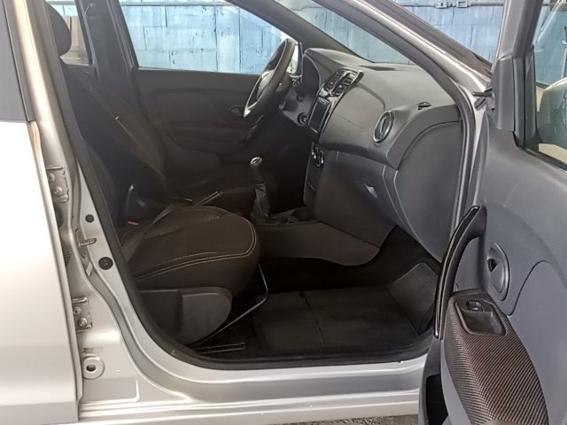 Vehicle_photo_9