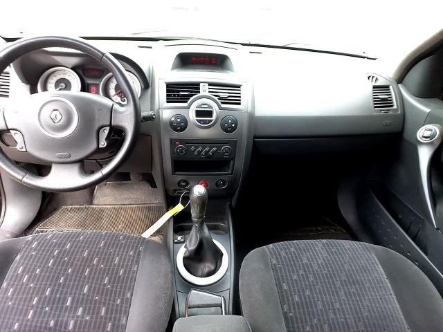 Vehicle_photo_7