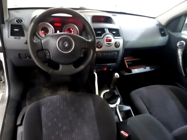 Vehicle_photo_7