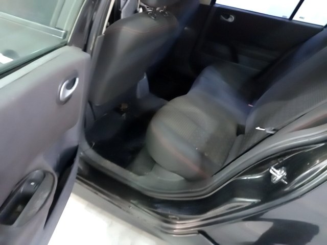 Vehicle_photo_9