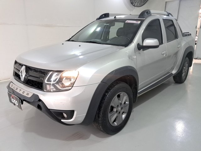 RENAULT OROCH 20 DYN42 Frente Motorista