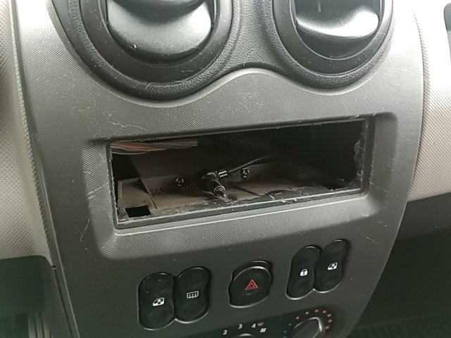 RENAULT SANDERO AUT 1.0 16V 2009/2009