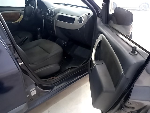 Vehicle_photo_9