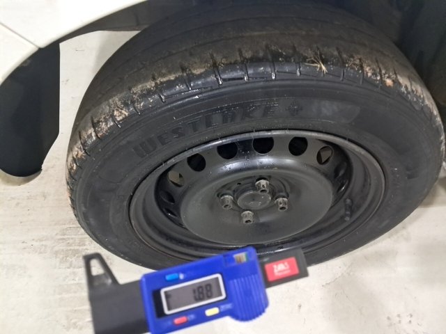 Vehicle_photo_16
