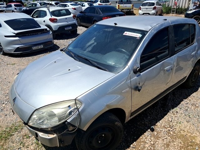 Veículo Renault Sandero Renault Sandero PR1616VA 2011 Conservado com avarias 2012 em leilão