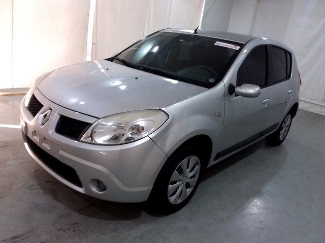 RENAULT SANDERO PRI 16 Frente Motorista