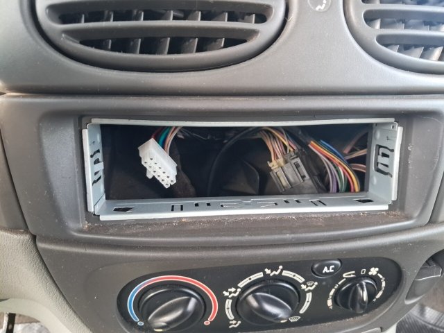 Vehicle_photo_4