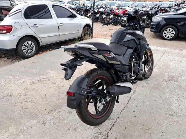 Vehicle_photo_12