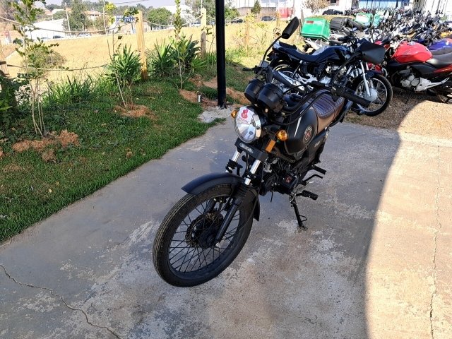 SHINERAY WORKER 125  Frente Motorista