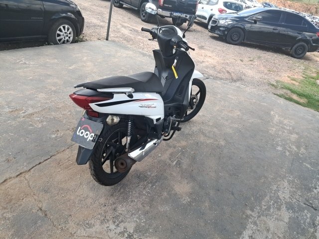 Vehicle_photo_4