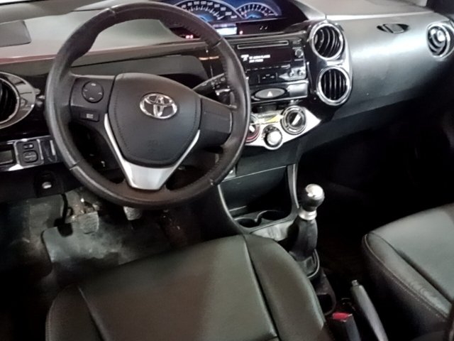 Vehicle_photo_7