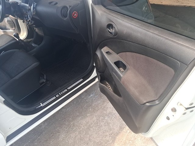 Vehicle_photo_9
