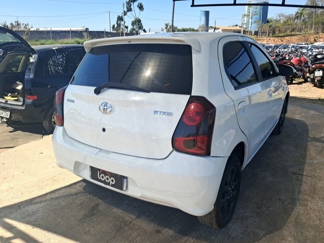 Vehicle_photo_4