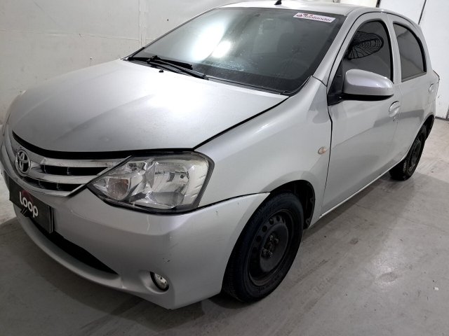 Veículo Toyota Etios TOYOTA ETIOS HB X 2014/2014 2014 em leilão