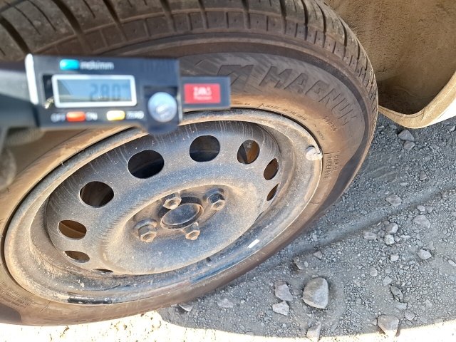 Vehicle_photo_16