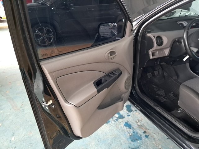 Vehicle_photo_8