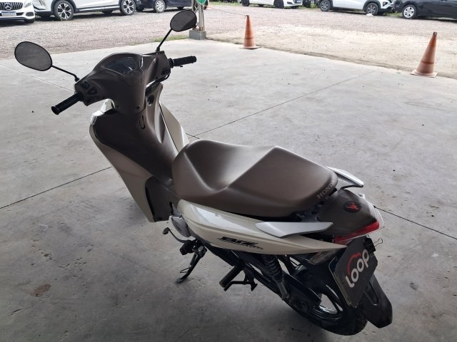 Vehicle_photo_3