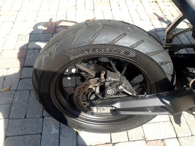 Vehicle_photo_16
