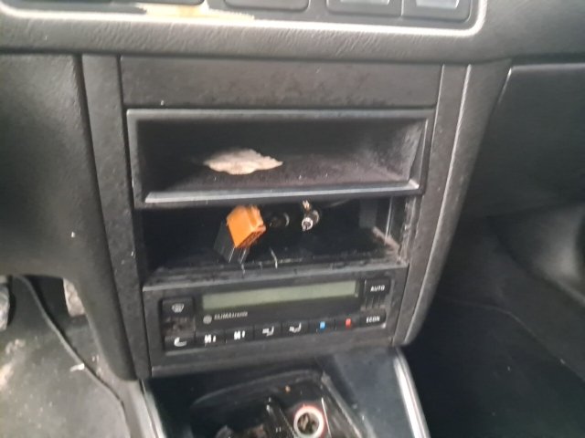 Vehicle_photo_6