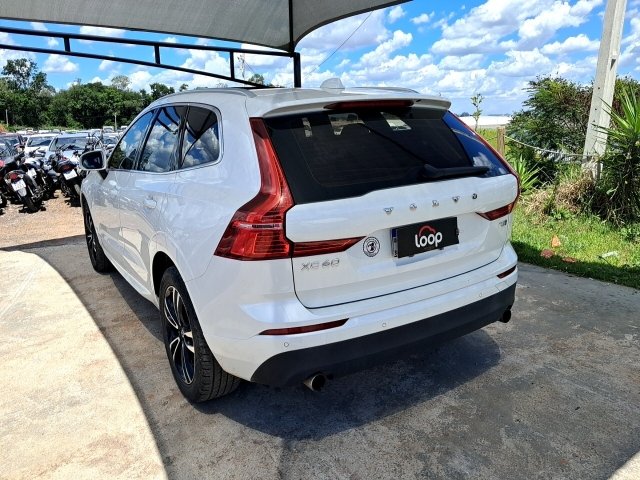 VOLVO XC60 2.0 T5 MOM Traseira Motorista