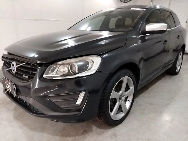 Veículo Volvo XC60 VOLVO XC60 2.0T5 R-DES 2013/2014 2014 em leilão