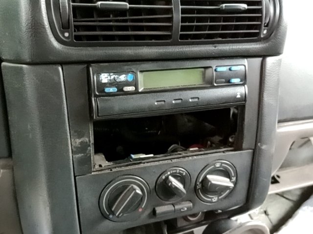 Vehicle_photo_6