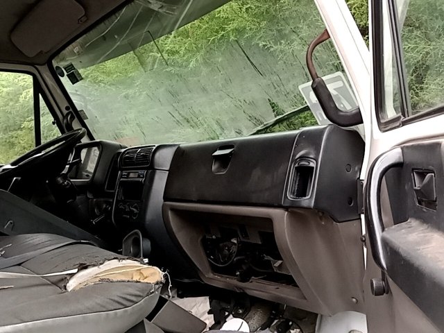 Vehicle_photo_9