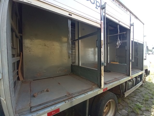 Vehicle_photo_12