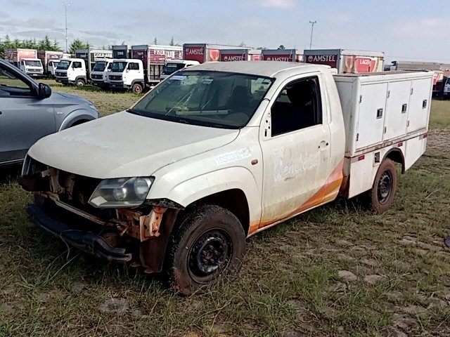 Veículo VOLKSWAGEN Amarok VW Amarok CS 4X4 S 2015 Diesel com Danos Estruturais 2015 em leilão