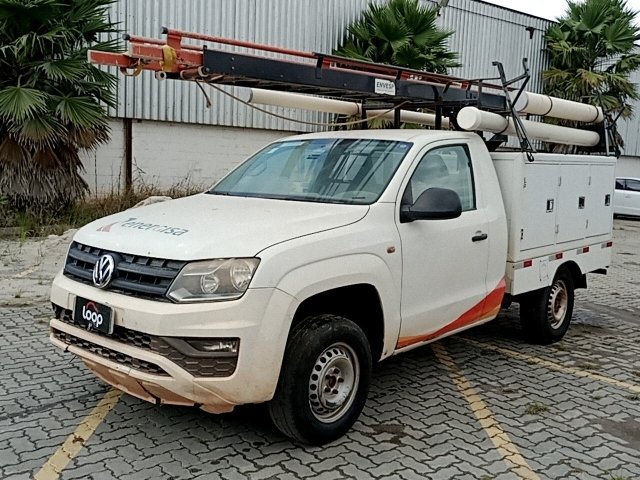 Veículo VOLKSWAGEN Amarok VW Amarok S CS CH MA4 2016/2017 com motor não funcionando e amassados 2017 em leilão