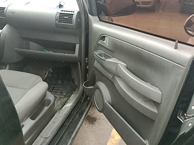 Vehicle_photo_9