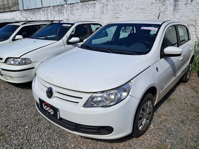 VW Gol 1.0 2012/2013 com avarias na lataria e pintura