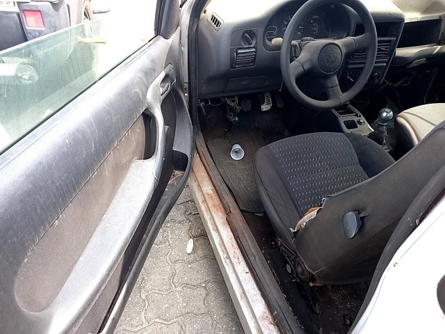 Vehicle_photo_8