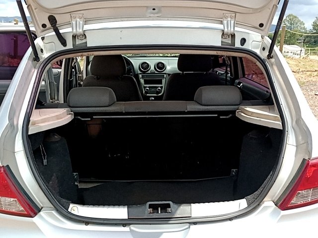 Vehicle_photo_13