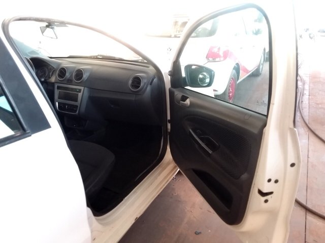 Vehicle_photo_9